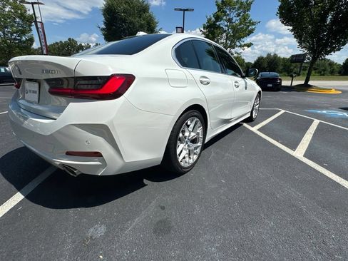 Used 2025 BMW 330i Sedan RWD image 5