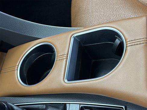 Used 2019 Toyota Avalon Limited image 35