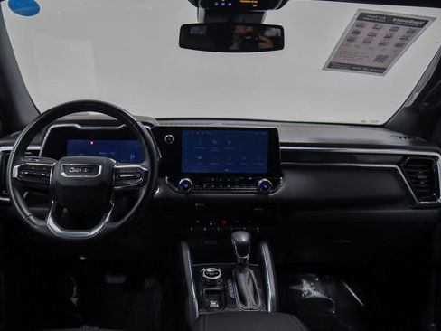 Used 2024 GMC Canyon Elevation image 25