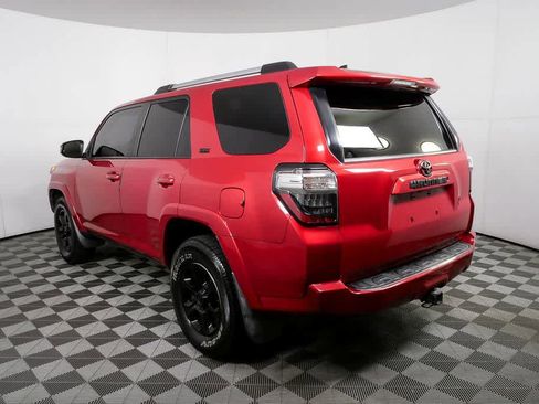 Used 2019 Toyota 4Runner SR5 image 6