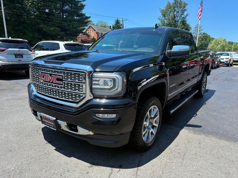 Used 2016 GMC Sierra 1500 Denali w/ Enhanced Driver Alert Package AWD/4WD image 3