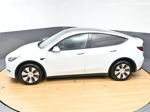 Used 2023 Tesla Model Y Long Range AWD/4WD image 50