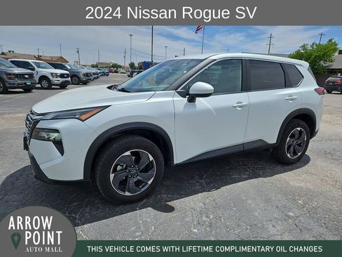 Used 2024 Nissan Rogue SV FWD image 5
