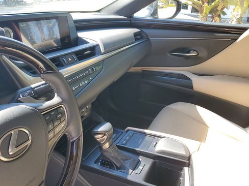 Used 2020 Lexus ES 350 w/ Premium Package FWD image 22