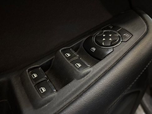 Used 2016 Ford Edge SE AWD/4WD image 12