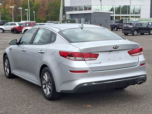 Used 2019 Kia Optima LX image 4