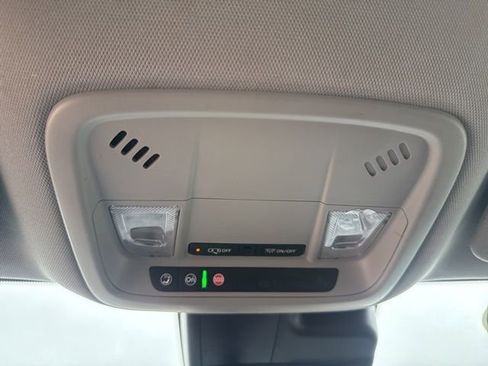 Used 2024 Chevrolet Malibu LT image 29