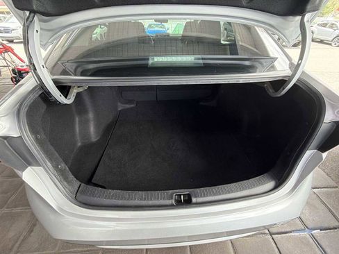 Used 2022 Toyota Corolla LE FWD image 21