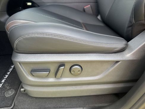 New 2026 Nissan Armada SL w/ Captain's Chari Seat Package AWD/4WD image 10