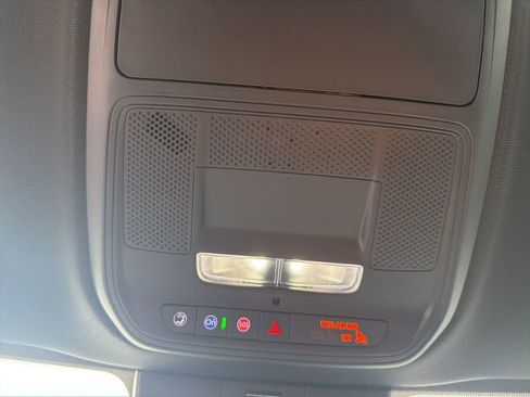 New 2026 Chevrolet Traverse LT image 17