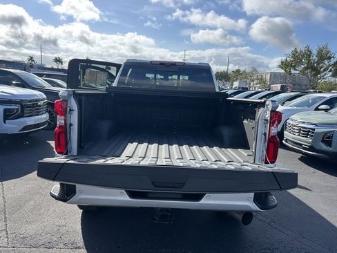 Certified 2023 Chevrolet Silverado 3500 High Country image 16