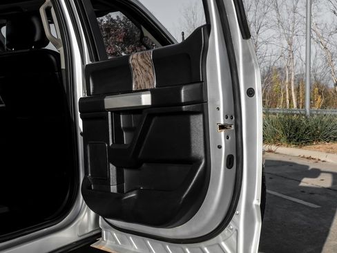 Used 2017 Ford F250 Lariat w/ FX4 Off-Road Package image 49