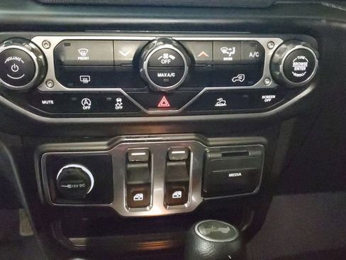 Used 2022 Jeep Wrangler Sport S image 22