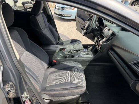 Used 2020 Subaru Crosstrek 2.0i Premium AWD/4WD image 39