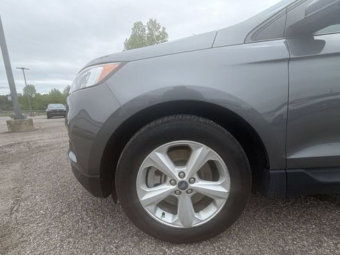 Used 2022 Ford Edge SE AWD/4WD image 10