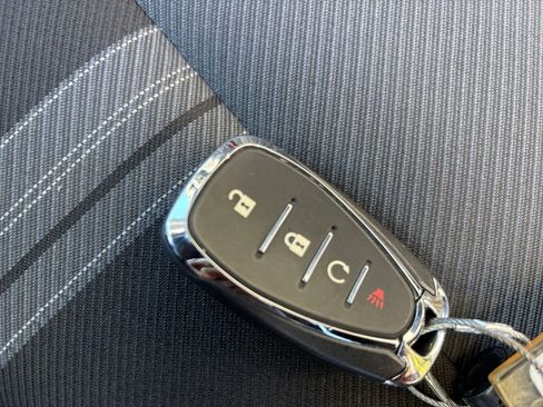 Used 2025 Chevrolet Blazer LT image 25