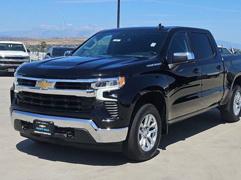 Used 2022 Chevrolet Silverado 1500 LT image 9