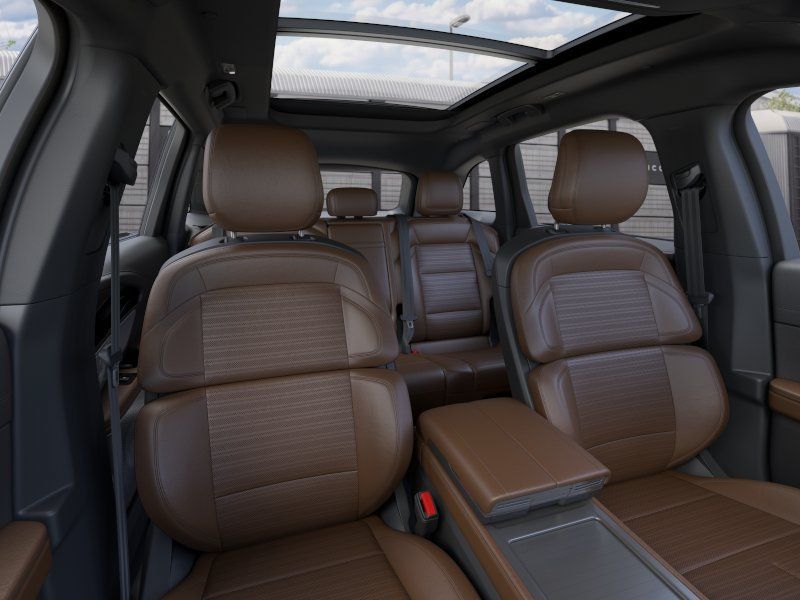 New 2026 Lincoln Nautilus Reserve AWD/4WD image 10