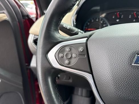 Used 2023 Chevrolet Traverse LT FWD image 24