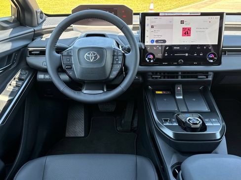 New 2026 Toyota bZ FWD image 11