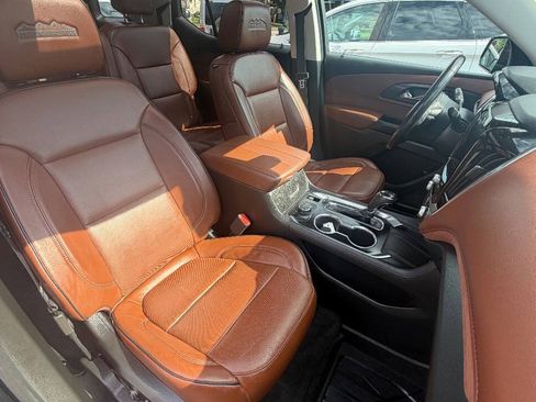 Used 2019 Chevrolet Traverse High Country w/ LPO, Floor Liner Package AWD/4WD image 36