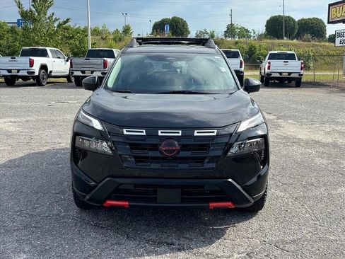 Used 2025 Nissan Rogue SV AWD/4WD image 22