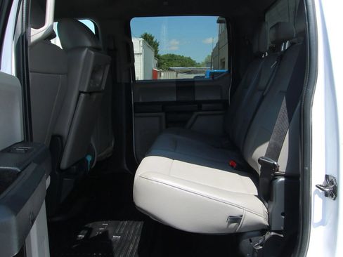 Used 2022 Ford F250 XL w/ Power Equipment Group AWD/4WD image 11
