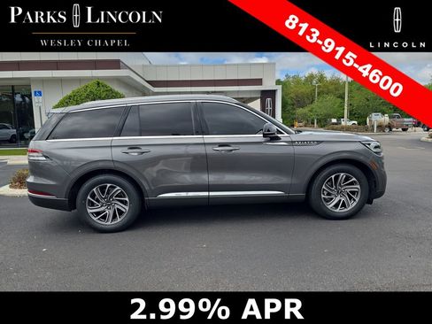 Certified 2022 Lincoln Aviator 2WD image 3