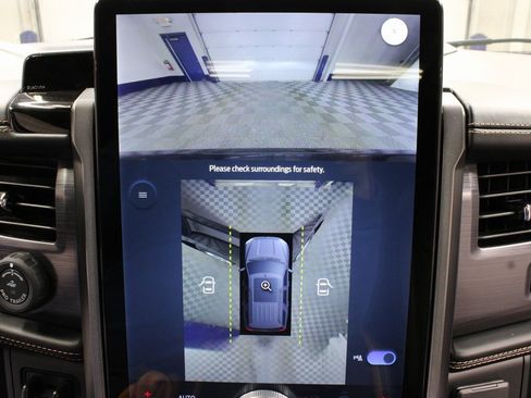 Used 2022 Ford Expedition Platinum image 20