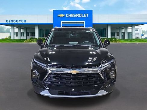 New 2025 Chevrolet Blazer LT w/ Convenience Package FWD image 3