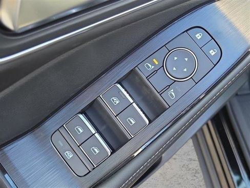 New 2026 Nissan Rogue Platinum w/ Platinum Premium Package image 9