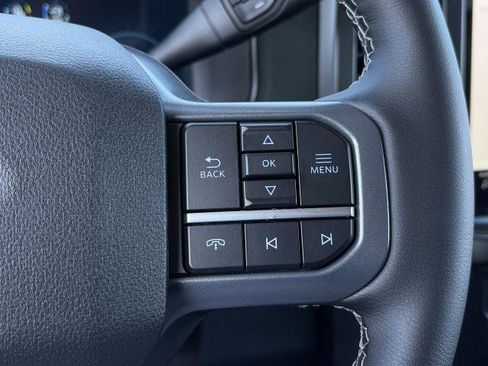 New 2026 Ford F250 Lariat w/ Black Appearance Package image 15