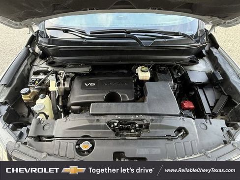 Used 2020 Nissan Pathfinder SL image 41