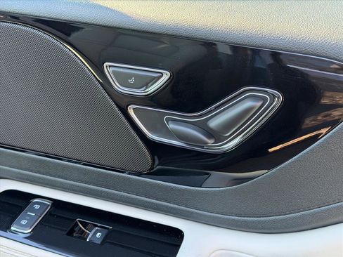 New 2026 Lincoln Aviator AWD image 13