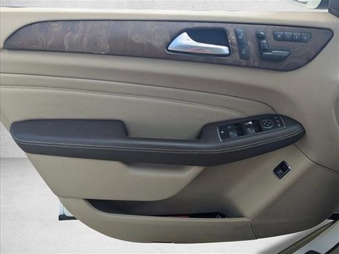 Used 2015 Mercedes-Benz ML 350 4MATIC image 9