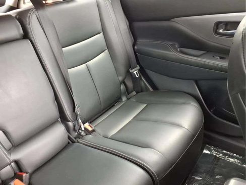 Certified 2024 Nissan Murano SV w/ SV Midnight Edition Package FWD image 17