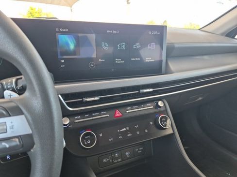 Used 2025 Hyundai Sonata SEL FWD image 14