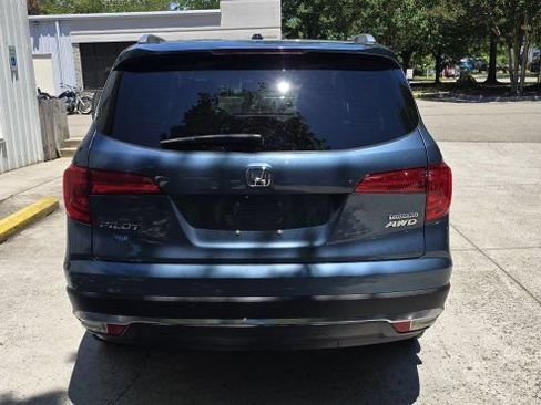 Used 2016 Honda Pilot Touring image 4