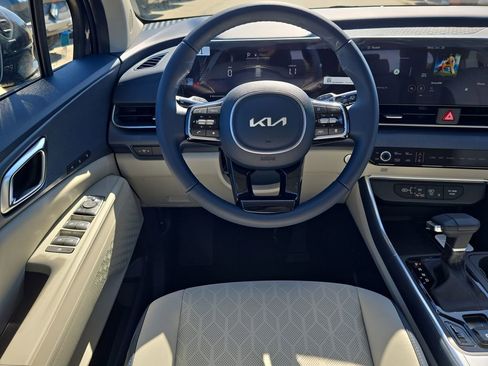 New 2026 Kia Carnival EX FWD image 14
