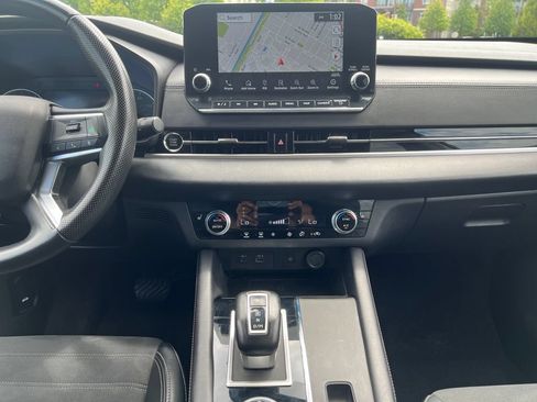 Used 2024 Mitsubishi Outlander SE FWD image 24