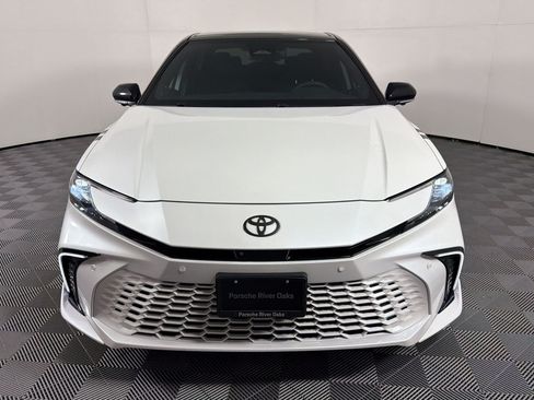Used 2025 Toyota Camry XSE w/ Premium Plus Package AWD/4WD image 6