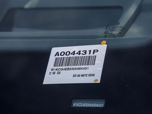 Certified 2022 Mercedes-Benz EQS 580 580 image 28