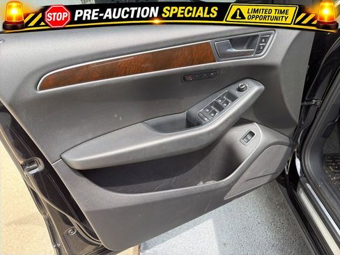 Used 2011 Audi Q5 2.0T Premium Plus AWD/4WD image 38