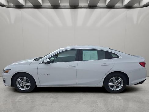 Used 2024 Chevrolet Malibu LS image 3