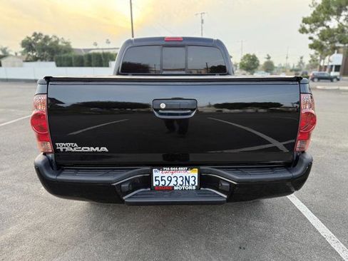 Used 2014 Toyota Tacoma 4x4 Access Cab w/ Convenience Package image 6