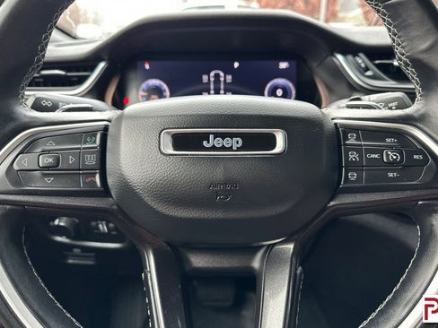 Used 2022 Jeep Grand Cherokee L Laredo image 28