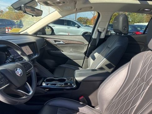 Used 2021 Buick Envision Avenir w/ Technology Package II image 16
