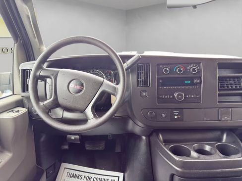 Used 2016 GMC Savana 2500 image 14