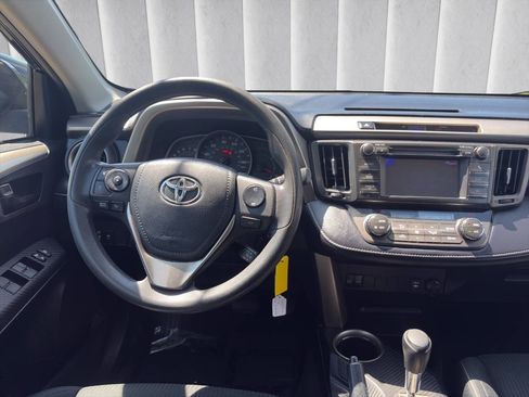 Used 2013 Toyota RAV4 XLE AWD/4WD image 13
