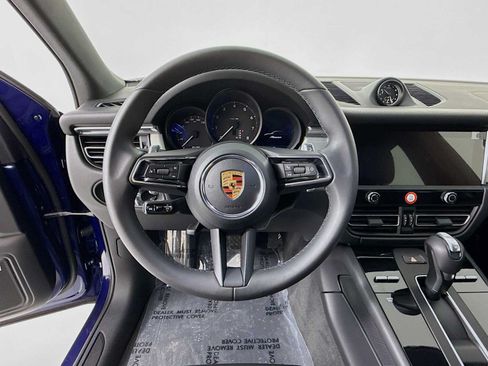 Certified 2026 Porsche Macan AWD/4WD image 15